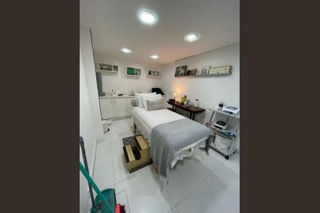 Casa à venda com 2 quartos, 200m² em Itaim Bibi, São Paulo