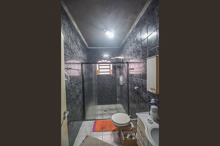 Casa à venda com 300m², 5 quartos e 2 vagas Casa à venda com 300m², 5 quartos e 2 vagasBanheiro
