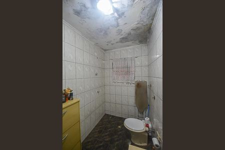 Casa à venda com 300m², 5 quartos e 2 vagas Casa à venda com 300m², 5 quartos e 2 vagasLavabo