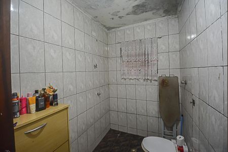 Casa à venda com 300m², 5 quartos e 2 vagas Casa à venda com 300m², 5 quartos e 2 vagasLavabo
