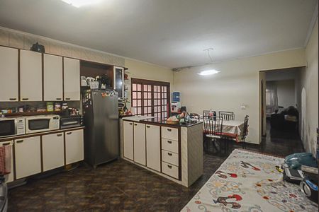 Casa à venda com 300m², 5 quartos e 2 vagas Casa à venda com 300m², 5 quartos e 2 vagasCozinha