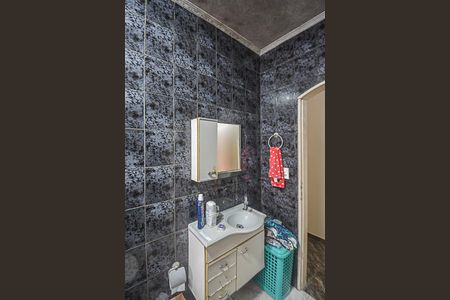 Casa à venda com 300m², 5 quartos e 2 vagas Casa à venda com 300m², 5 quartos e 2 vagasBanheiro