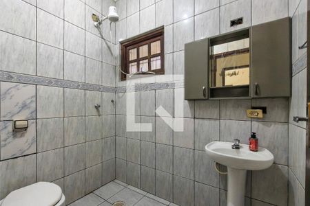 Casa para alugar com 131m², 2 quartos e 2 vagas Casa para alugar com 131m², 2 quartos e 2 vagasBanheiro