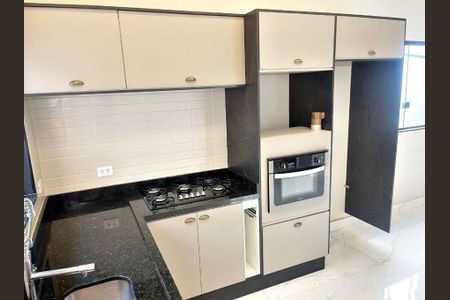 Casa à venda com 175m², 3 quartos e 2 vagas