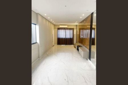 Casa à venda com 175m², 3 quartos e 2 vagas