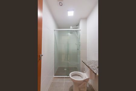 Banheiro  de apartamento para alugar com 2 quartos, 39m² em Loteamento Reserva Raposo, Osasco