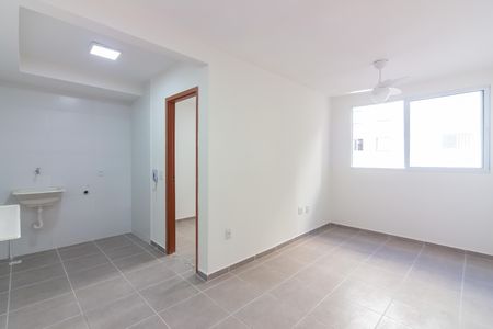 Sala  de apartamento para alugar com 2 quartos, 39m² em Loteamento Reserva Raposo, Osasco