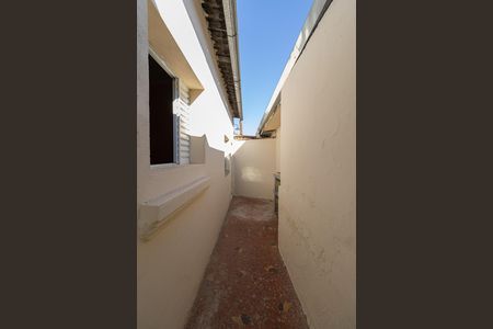 Corredor de casa para alugar com 2 quartos, 200m² em Penha de França, São Paulo