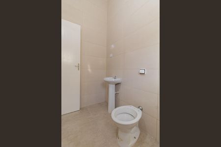 Banheiro de casa para alugar com 2 quartos, 200m² em Penha de França, São Paulo