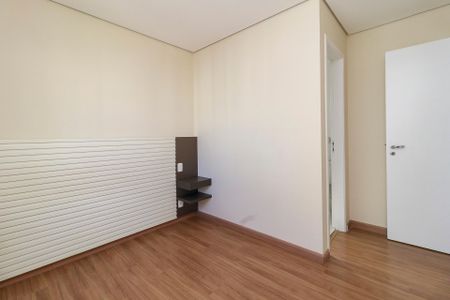 Apartamento à venda com 96m², 2 quartos e 2 vagas Apartamento à venda com 96m², 2 quartos e 2 vagasSuíte