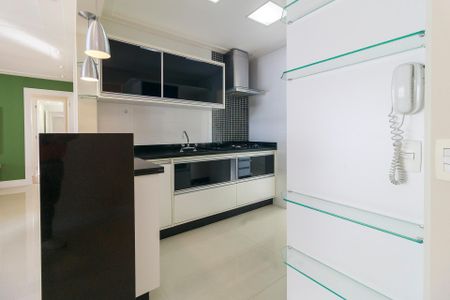 Apartamento à venda com 96m², 2 quartos e 2 vagas Apartamento à venda com 96m², 2 quartos e 2 vagasCozinha