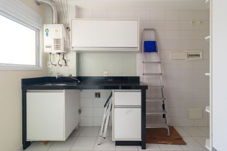 Apartamento à venda com 96m², 2 quartos e 2 vagas Apartamento à venda com 96m², 2 quartos e 2 vagasÁrea de Serviço