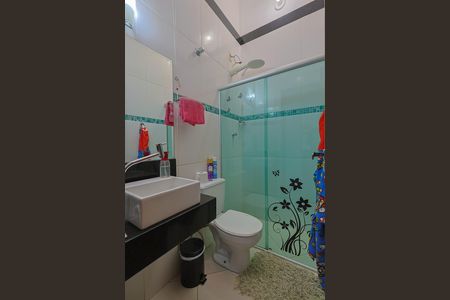 Casa à venda com 2 quartos, 180m² em Parque Xangri-lá, Contagem