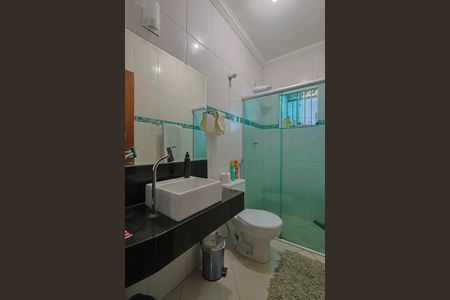 Casa à venda com 2 quartos, 180m² em Parque Xangri-lá, Contagem