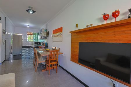 Casa à venda com 2 quartos, 180m² em Parque Xangri-lá, Contagem