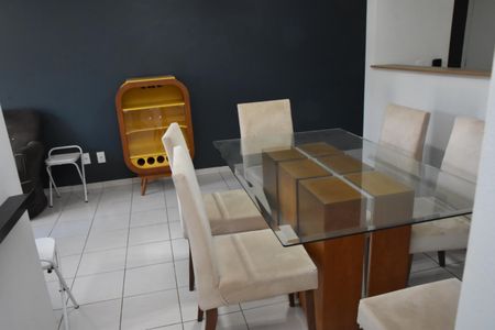 Apartamento para alugar com 65m², 2 quartos e 1 vaga Apartamento para alugar com 65m², 2 quartos e 1 vagaSala de Jantar