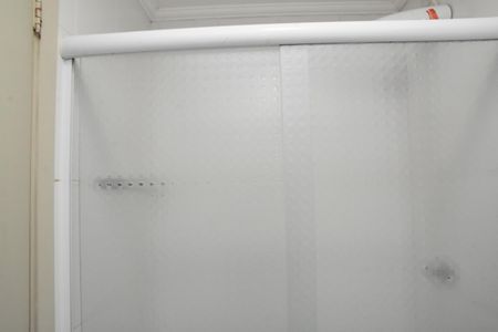 Apartamento para alugar com 65m², 2 quartos e 1 vaga Apartamento para alugar com 65m², 2 quartos e 1 vagaBanheiro da Suíte