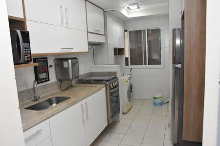 Apartamento para alugar com 65m², 2 quartos e 1 vaga Apartamento para alugar com 65m², 2 quartos e 1 vagaCozinha Armários Planejados
