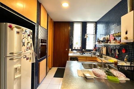 Casa à venda com 1000m², 3 quartos e 2 vagas