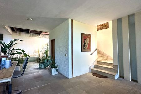 Casa à venda com 1000m², 3 quartos e 2 vagas