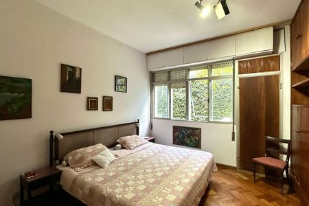 Casa à venda com 1000m², 3 quartos e 2 vagas