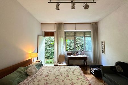 Casa à venda com 1000m², 3 quartos e 2 vagas