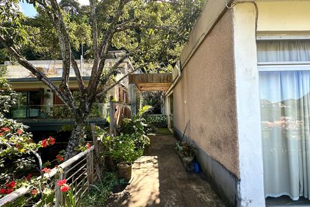 Casa à venda com 1000m², 3 quartos e 2 vagas