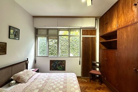 Casa à venda com 1000m², 3 quartos e 2 vagas