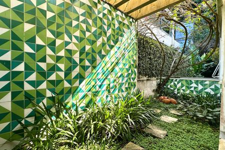 Casa à venda com 1000m², 3 quartos e 2 vagas