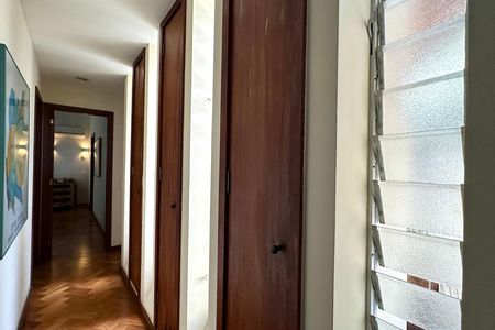 Casa à venda com 1000m², 3 quartos e 2 vagas