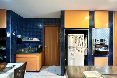 Casa à venda com 1000m², 3 quartos e 2 vagas