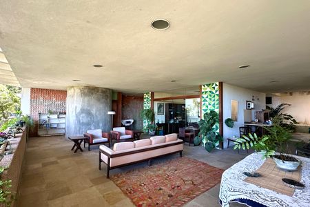 Casa à venda com 1000m², 3 quartos e 2 vagas
