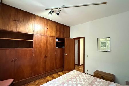 Casa à venda com 1000m², 3 quartos e 2 vagas
