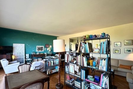 Casa à venda com 1000m², 3 quartos e 2 vagas