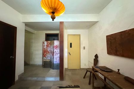 Casa à venda com 1000m², 3 quartos e 2 vagas