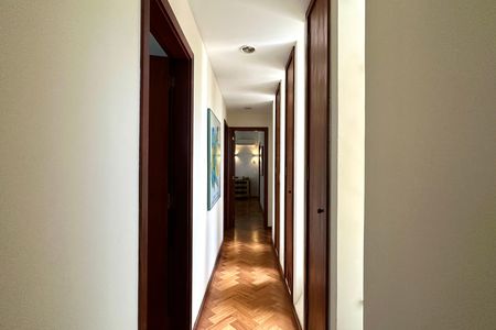 Casa à venda com 1000m², 3 quartos e 2 vagas