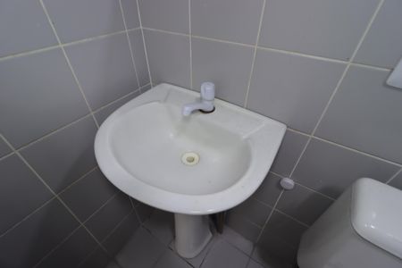 Apartamento para alugar com 60m², 2 quartos e 1 vagaBanheiro - Pia