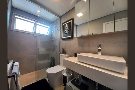 Banheiro da Suíte 1 de apartamento à venda com 3 quartos, 257m² em Higienópolis, São Paulo