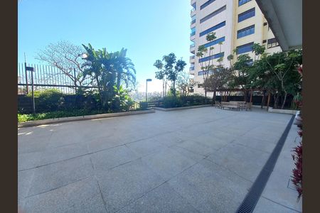 Área comum de apartamento à venda com 3 quartos, 257m² em Higienópolis, São Paulo