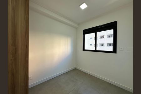 Quarto 2 de apartamento para alugar com 2 quartos, 50m² em Vila Engenho Novo, Barueri