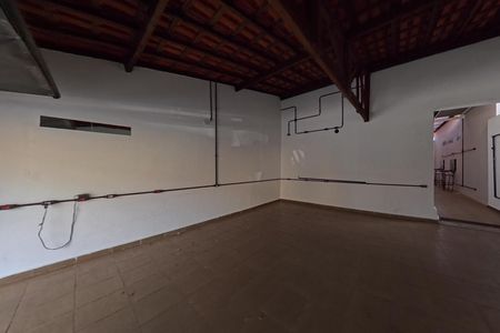 Casa para alugar com 90m², 1 quarto e 2 vagas Casa para alugar com 90m², 1 quarto e 2 vagasGaragem