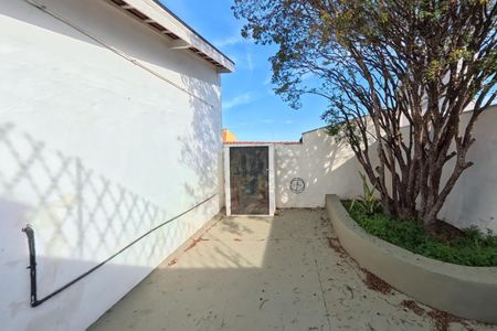 Casa para alugar com 90m², 1 quarto e 2 vagas Casa para alugar com 90m², 1 quarto e 2 vagasQuintal