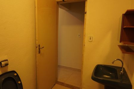 Casa para alugar com 90m², 1 quarto e 2 vagasBanheiro 1
