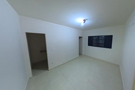 Casa para alugar com 90m², 1 quarto e 2 vagas Casa para alugar com 90m², 1 quarto e 2 vagasSuíte master