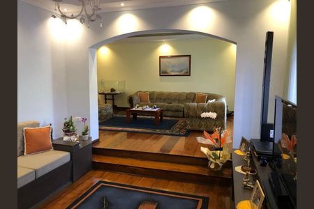 Casa à venda com 3 quartos, 250m² em Jardim Santa Barbara, Guarulhos