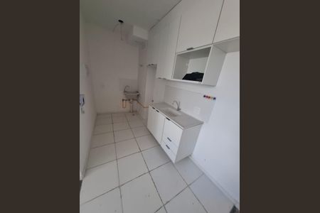 Cozinha de apartamento para alugar com 2 quartos, 33m² em Vila Matilde, São Paulo