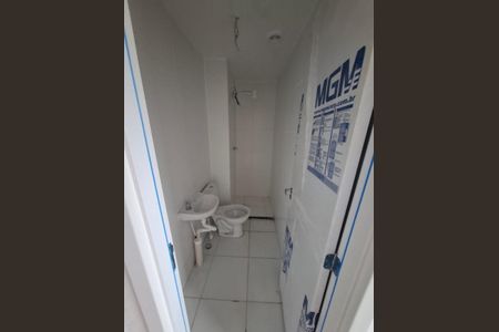 Banheiro de apartamento para alugar com 2 quartos, 33m² em Vila Matilde, São Paulo