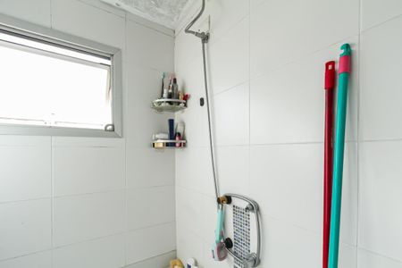 Banheiro de apartamento à venda com 2 quartos, 58m² em Rudge Ramos, São Bernardo do Campo