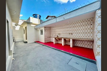 Casa à venda com 360m², 3 quartos e 4 vagas