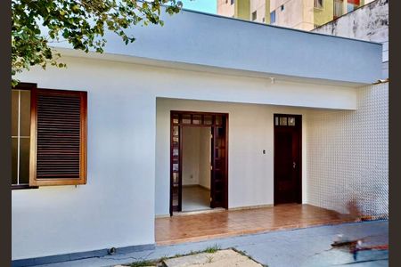 Casa à venda com 360m², 3 quartos e 4 vagas